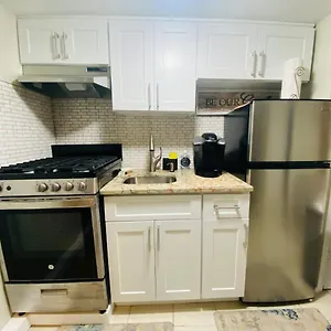 Entire Guest *close To Jfk And Lga Apartment