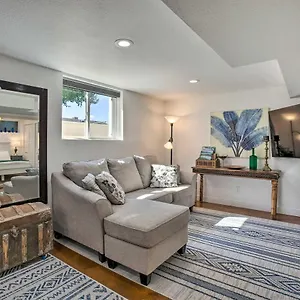 https://chic-and-cozy-apt-less-than-5-miles-to-downtown-denver.seedenverhotels.com