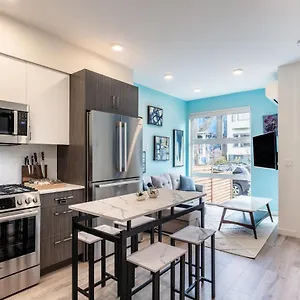 https://sunflower-house.seattlehotelsites.com